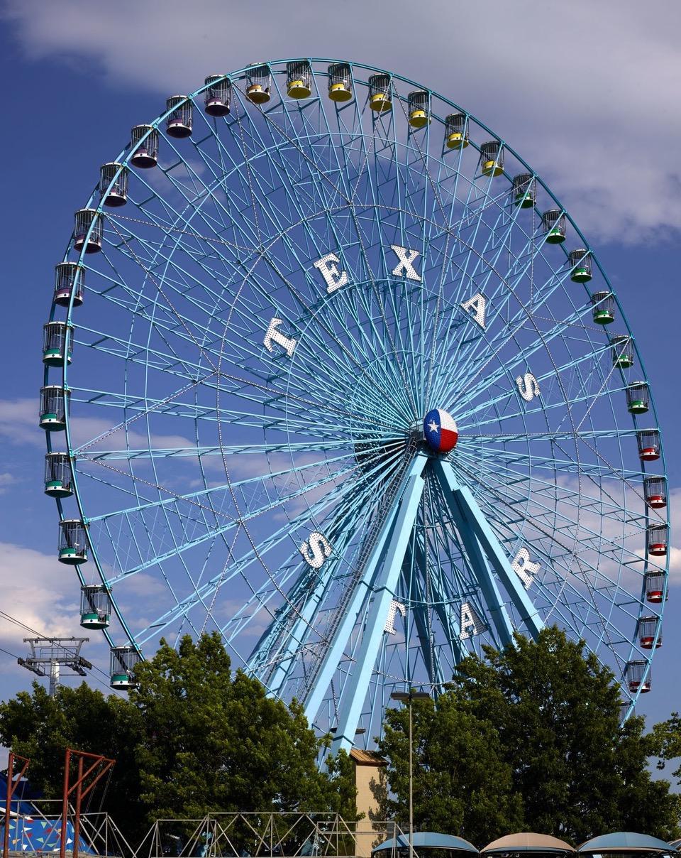 2021_Convention_Set_FerrisWheel