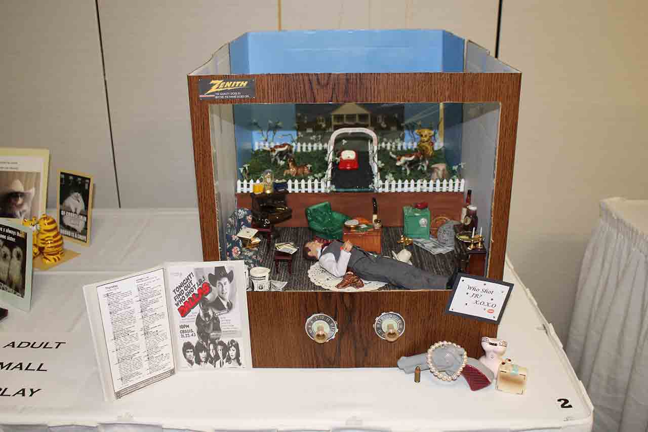 2021_convention_display_contests_small_1st_place