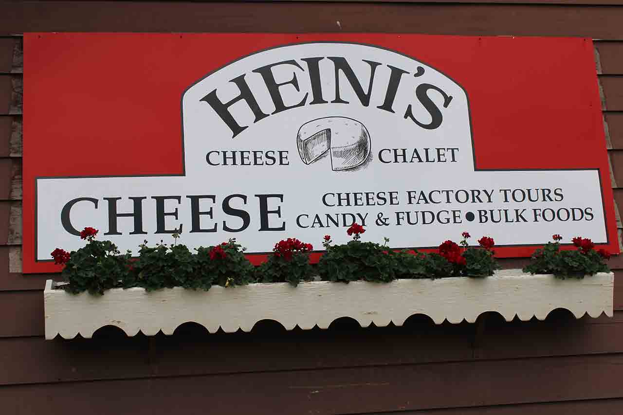 2024_Convention_Amish_Tour_Heini's_Cheese_Chalet_1