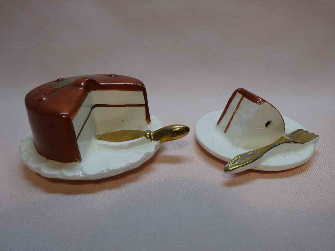 Japan miniature cake & slice salt and pepper shakers - chocolate