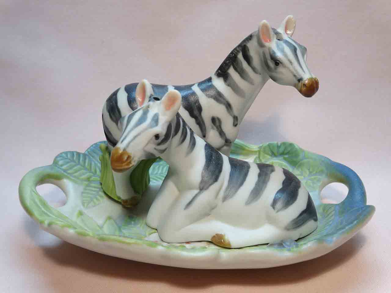 Takanashi African Safari animal series of salt and pepper shakers - zebras