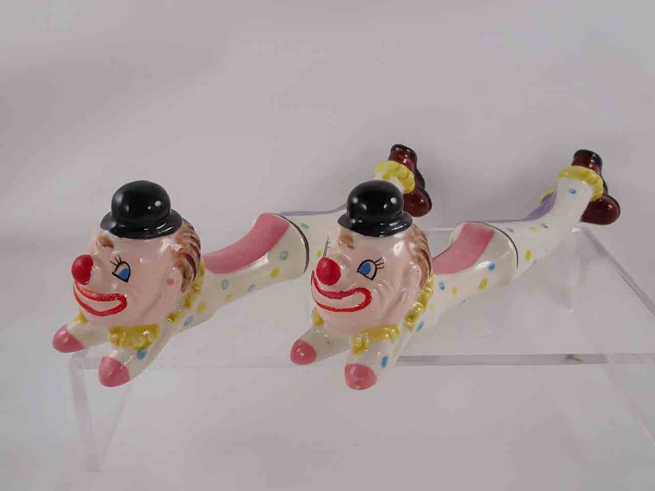 Longboy clown salt and pepper shakers