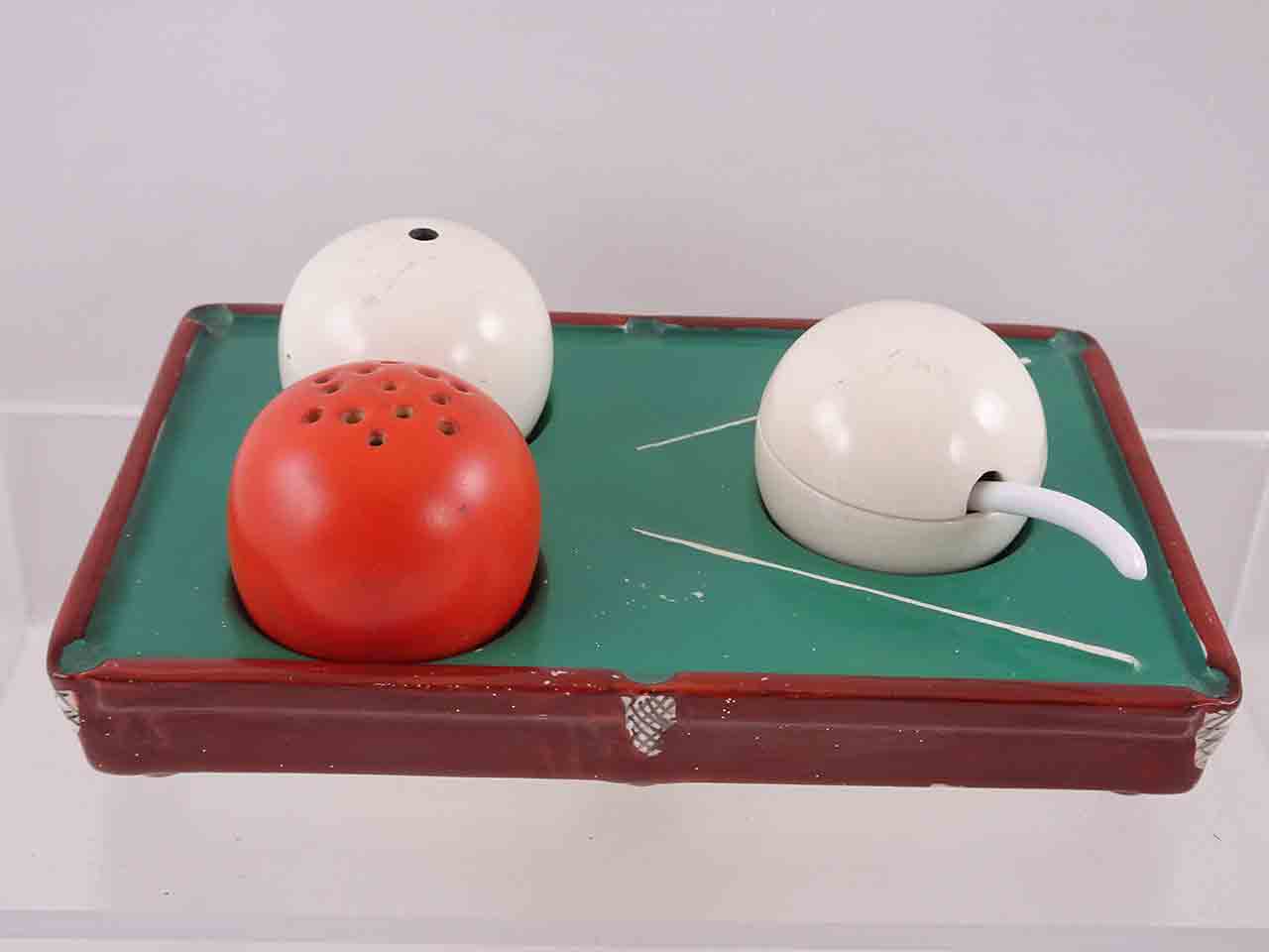 Billard / pool table condiment salt and pepper shakers by Crown Devon England