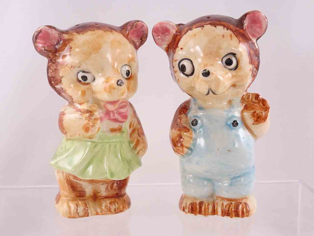 Bear in overalls with female salt and pepper shakers