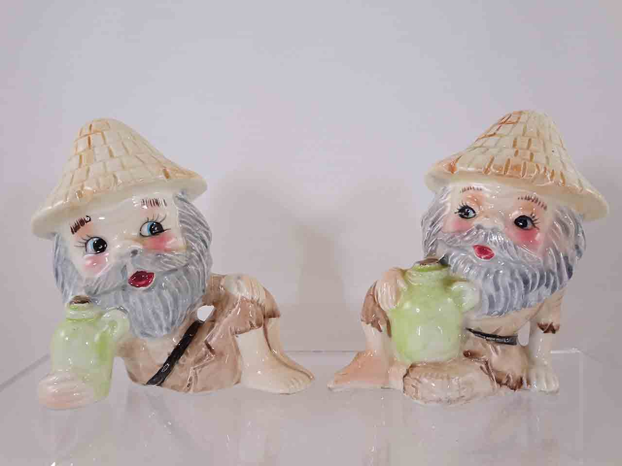 Cute big headed hillbillies salt and pepper shakers