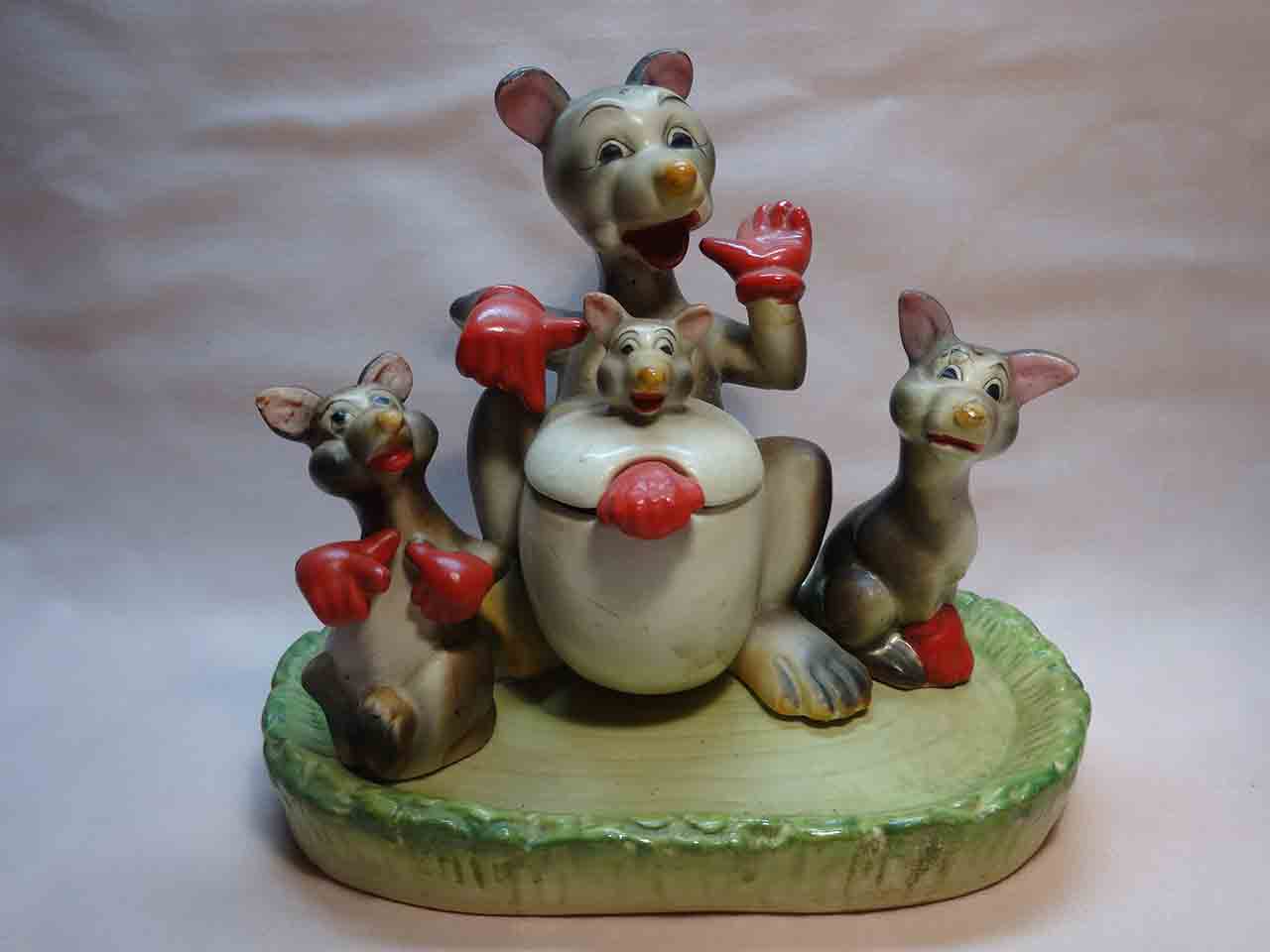 Kangaroo family with red gloves condiment salt and pepper shakers