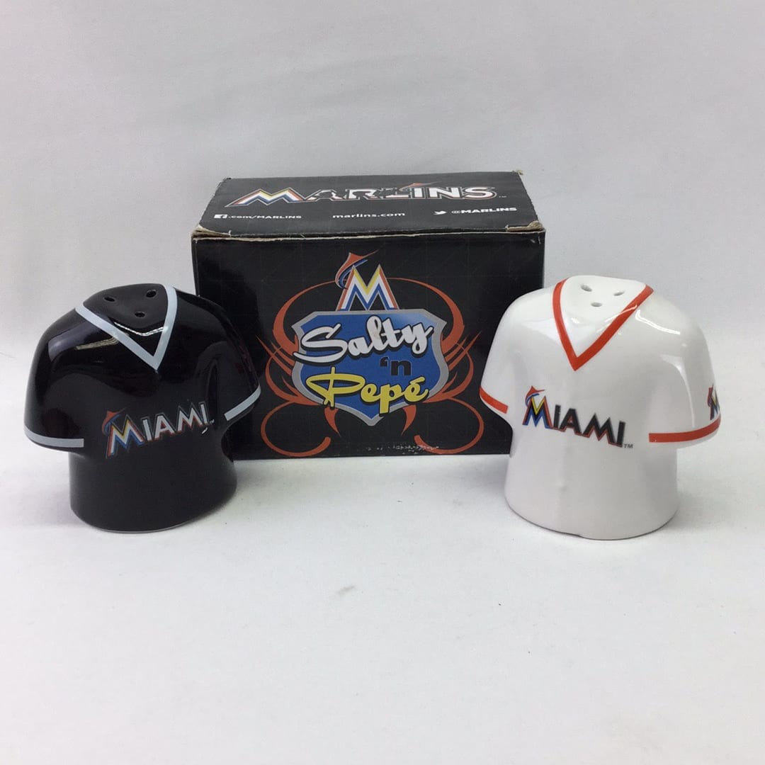 Miami Marlins baseball jerseys of Jarrod Saltalamacchia and Jose Fernandez salt and pepper shakers