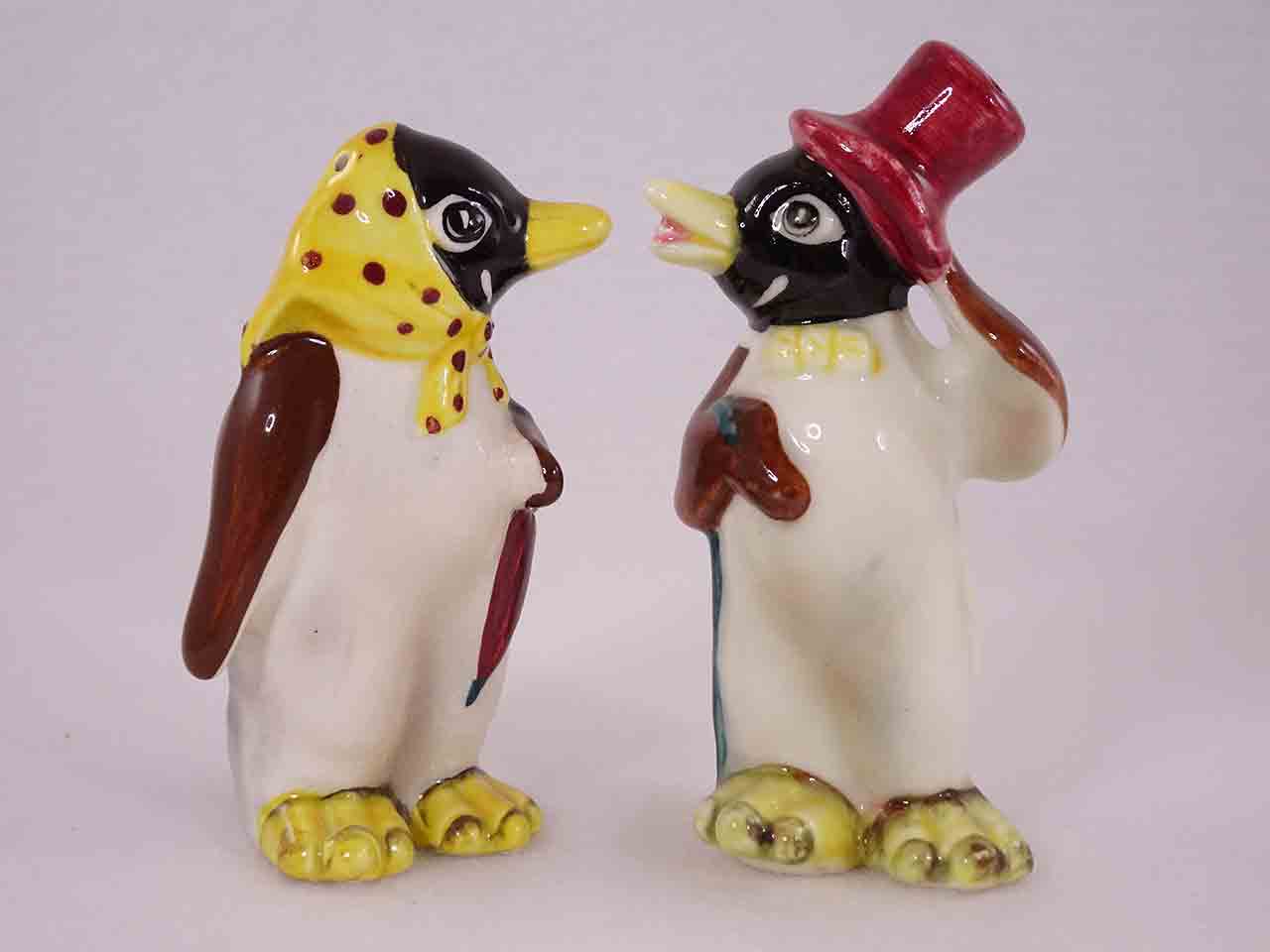 Penguins salt and pepper shakers