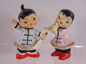 Enesco Japanese Girls with Gold Spaghetti Like Trim salt and pepper shakers