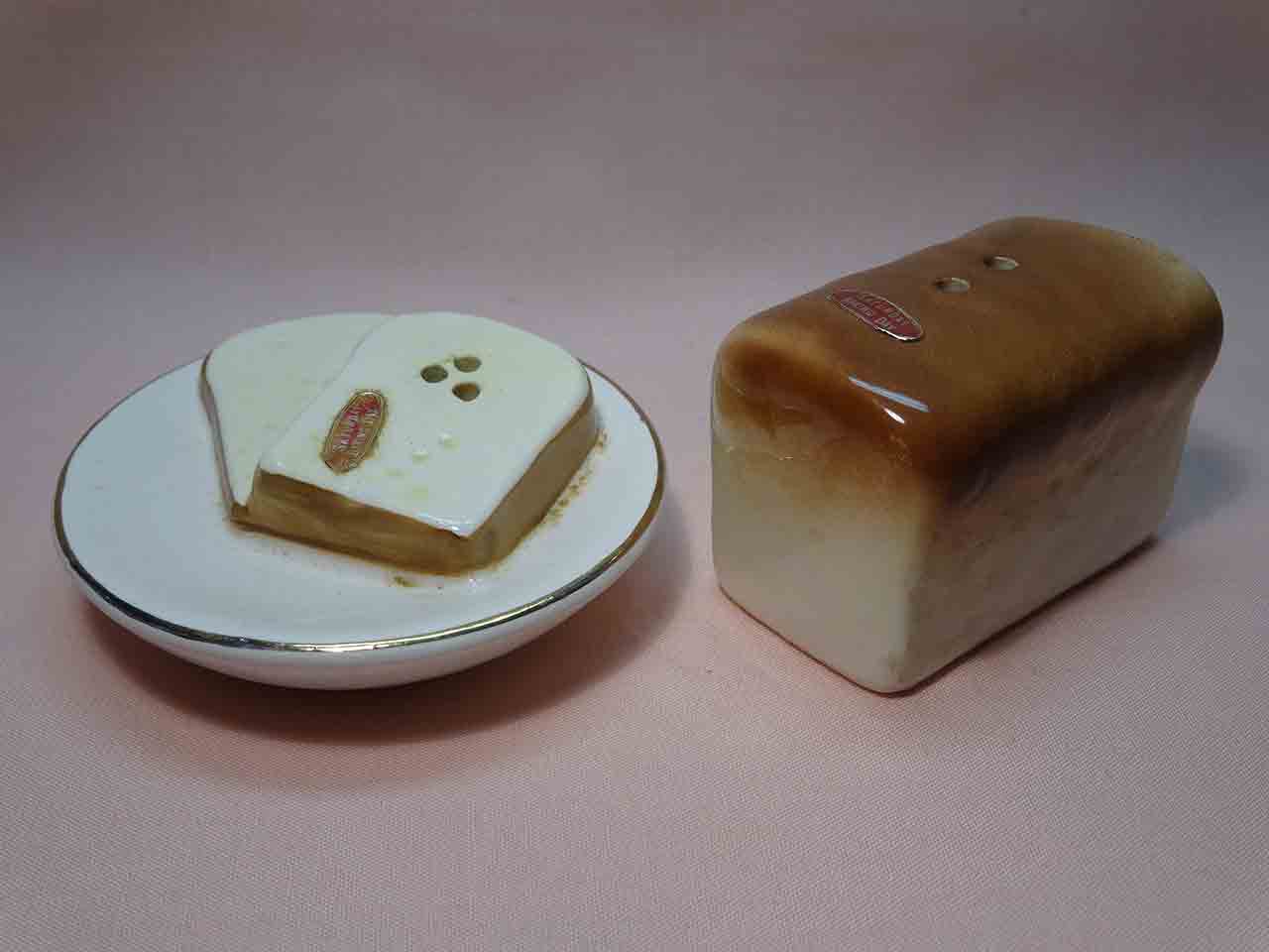 Enesco Seven Days of the Week salt and pepper shakers series - Saturday baking day - bread and dish with bread