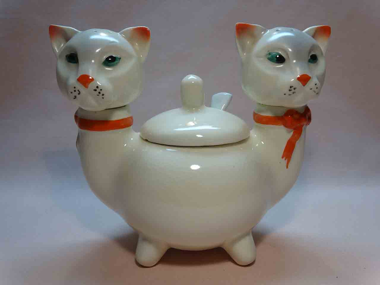 Two-headed cat condiment salt and pepper shakers from Czechoslovakia