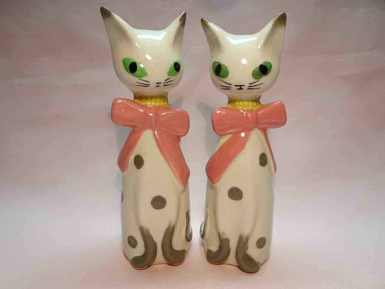 Cats salt and pepper shakers