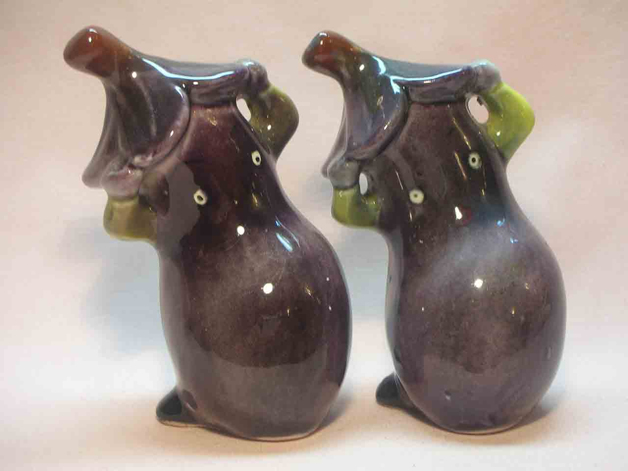 Teenie Weenie series of anthropomorphic mixed vegetables and fruit salt and pepper shakers - eggplants