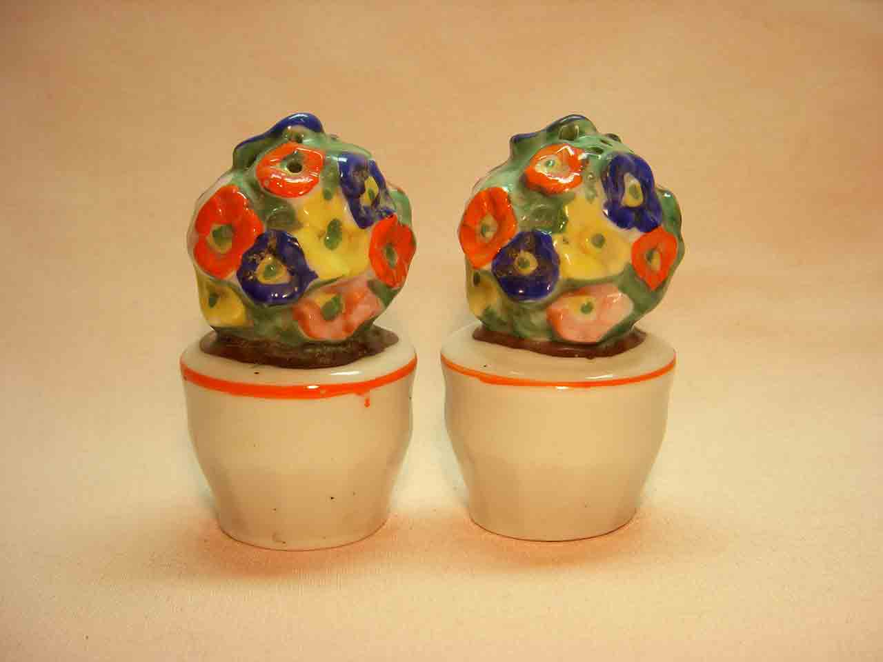 Germany flowers salt and pepper shakers