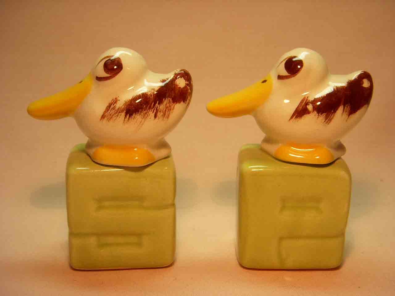 Animals on S&P letters salt and pepper shakers - Ducks