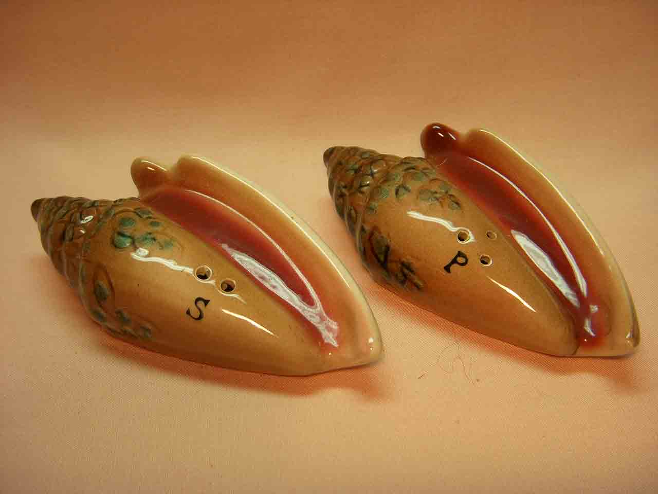 PY sea shells salt and pepper shakers