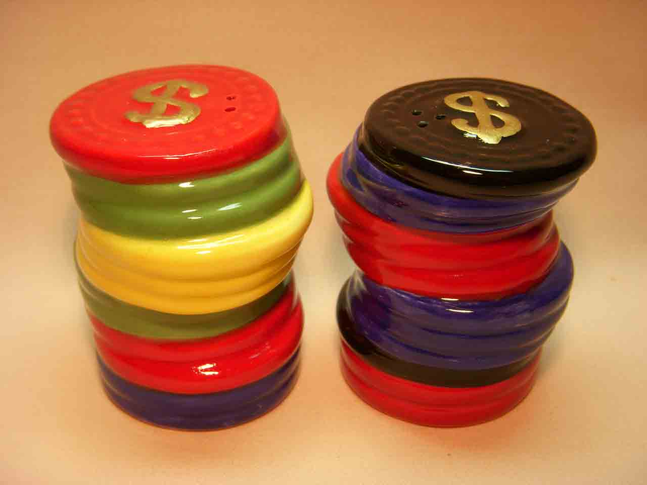 Poker chips salt and pepper shakers