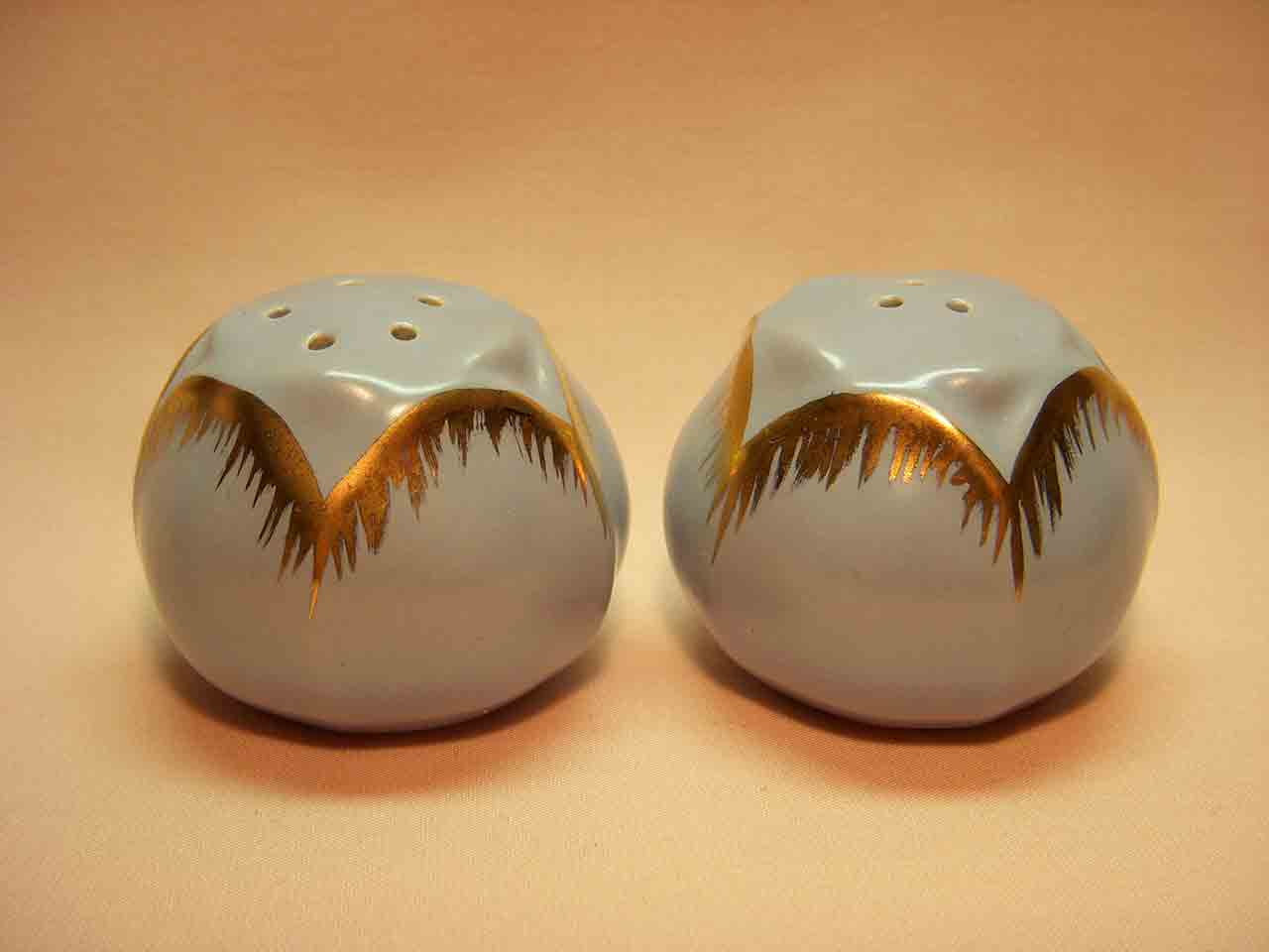 Vallona Starr tulips salt and pepper shakers