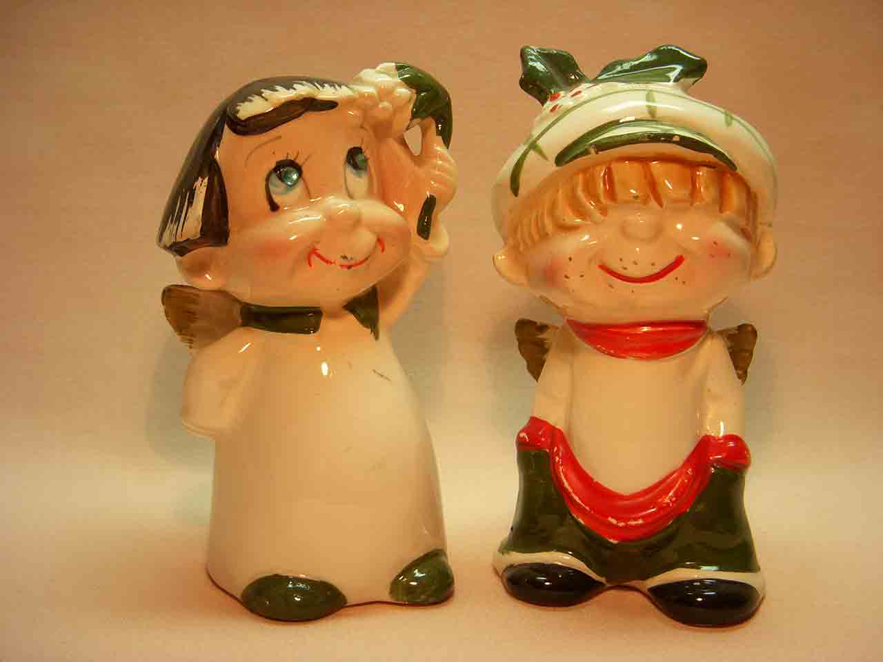 Kreiss Christmas kids salt and pepper shakers