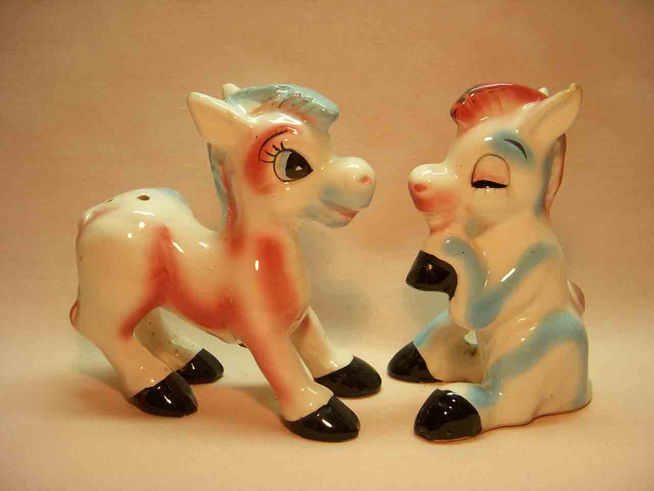 Kreiss donkeys salt and pepper shakers