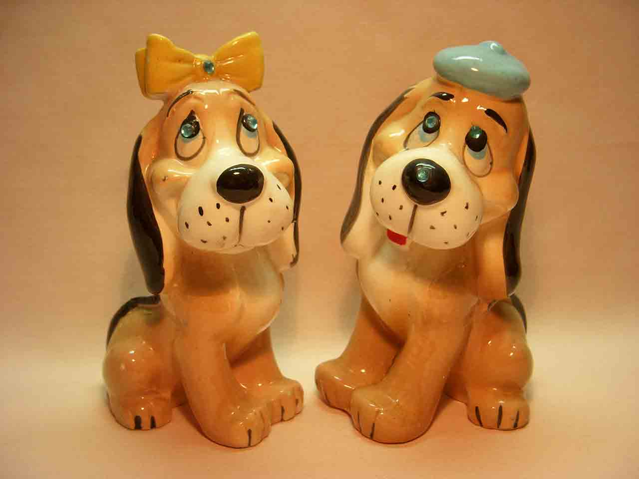 Kreiss dogs salt and pepper shakers