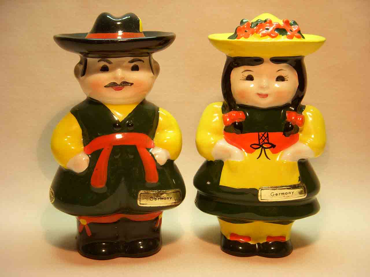 Josef Originals Nationalities salt and pepper shaker series - Germany